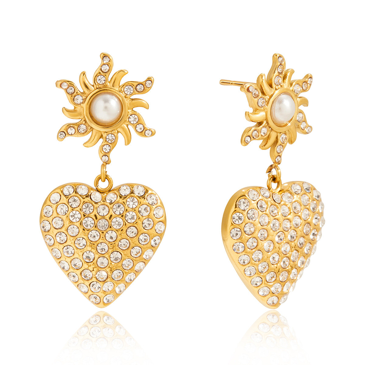 Orecchini a perno minimalisti da donna in acciaio al titanio a forma di cuore con intarsio in strass e finitura placcata