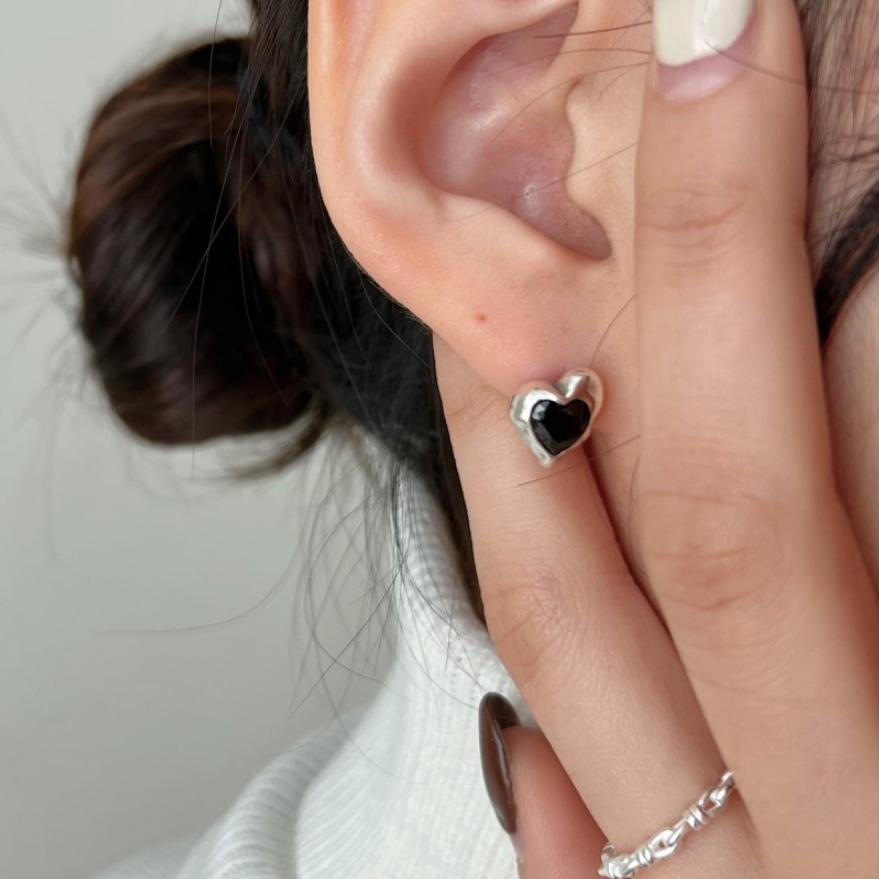 Pendientes minimalistas de tuerca con forma de corazón, de plata de ley 925, con diamantes de imitación negros e incrustaciones de perlas para mujer