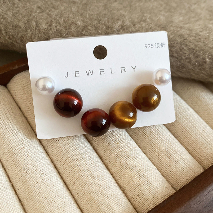 Orecchini a perno tondi moderni minimalistici in resina con perle e perni in argento 925 per donne