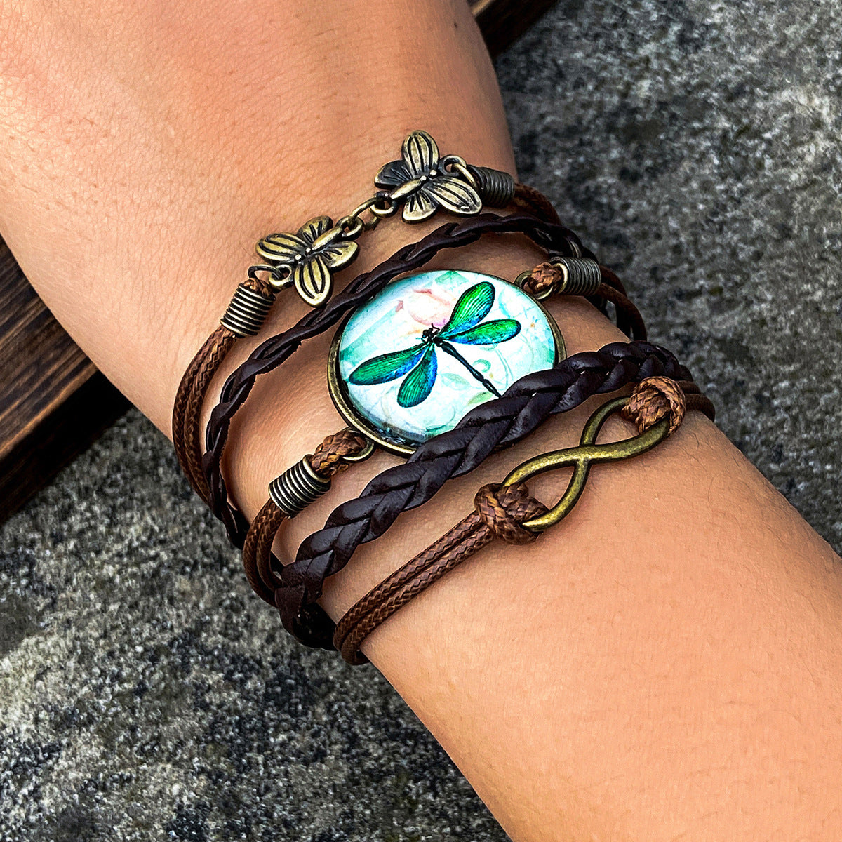 Vintage Minimalist Zinc Alloy Plated Animal Leaf Leather Bracelet Unisex Woven Beaded Hand Rope