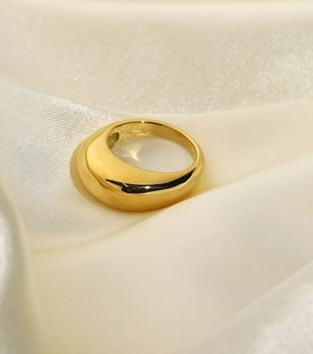 Anillo minimalista geométrico de acero inoxidable con baño de oro para uso unisex