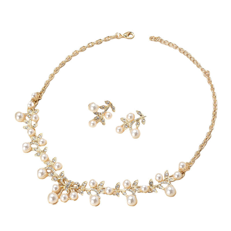 Set di collana con catena a serpente in lega placcata perla floreale bohémien e orecchini per le donne gioielli per feste di matrimonio