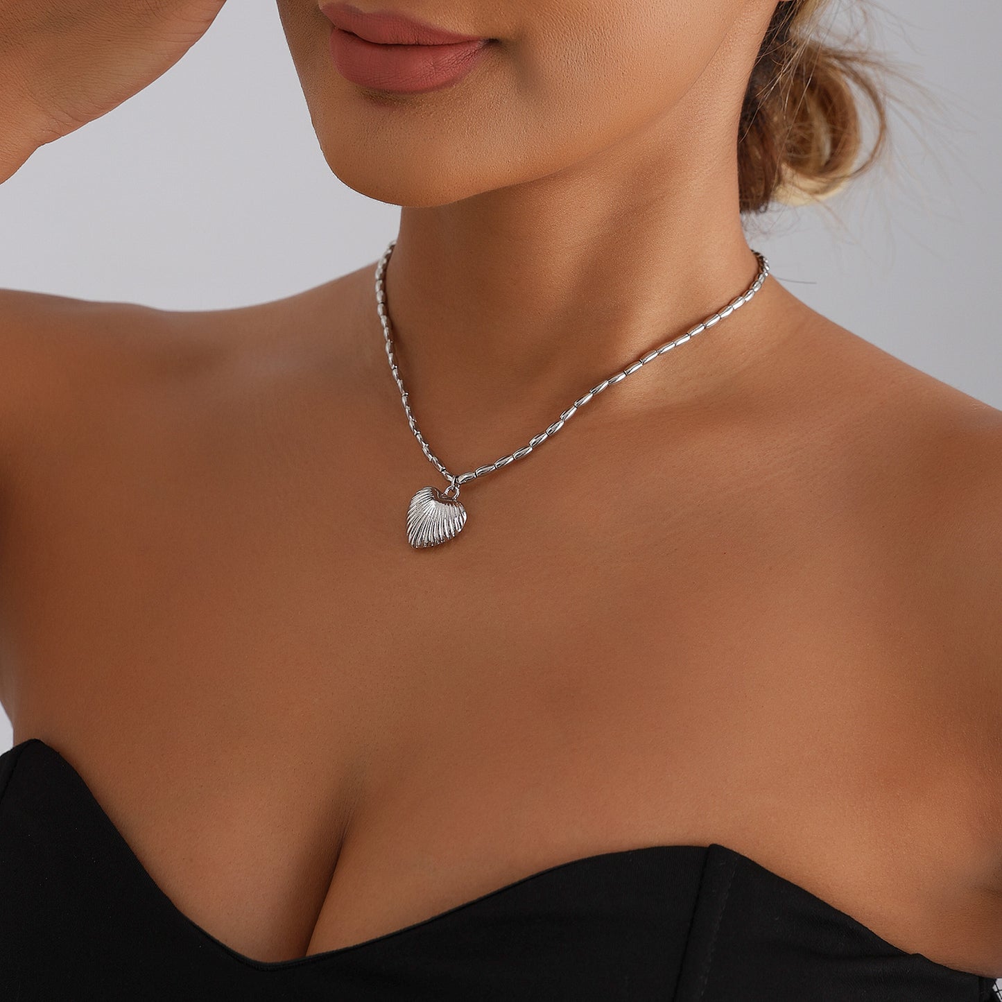 Luxury Heart Geometric Alloy Plated Necklace for Women