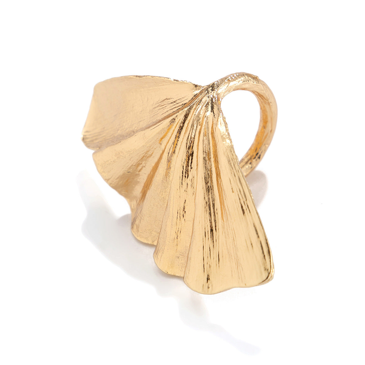 Anello da Donna Minimalista a Foglia di Ginkgo in Lega con Finitura Placcata