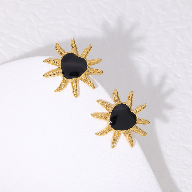 Elegant Sunflower-Shaped 18K Gold-Plated Titanium Steel Stud Earrings for Women