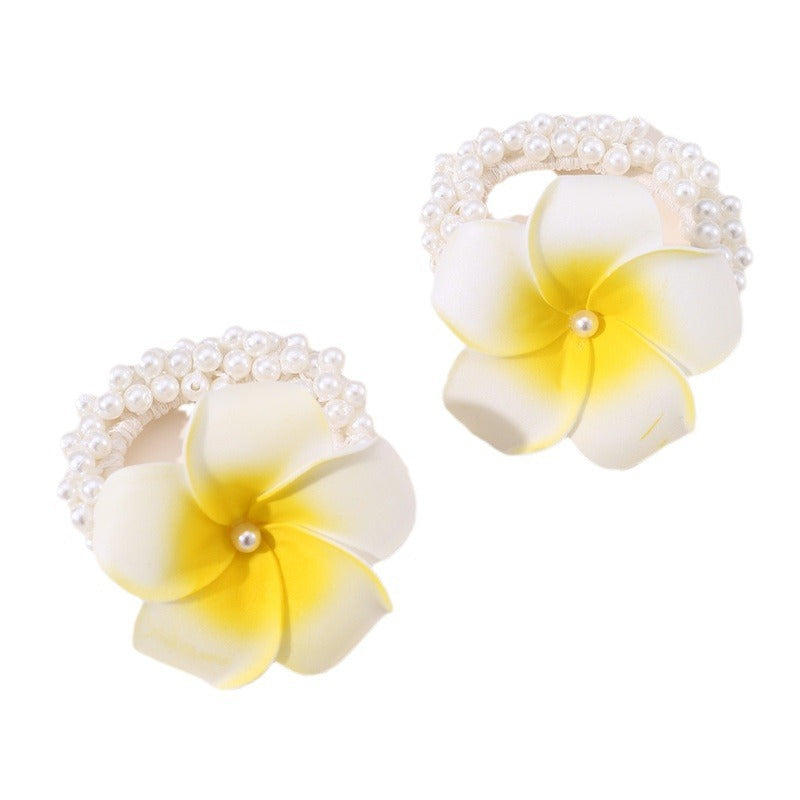 Anello per Capelli in Tessuto Bicolore Color Crema Minimalista e Carino con Perla Artificiale e Fiore di Frangipane per Bambini