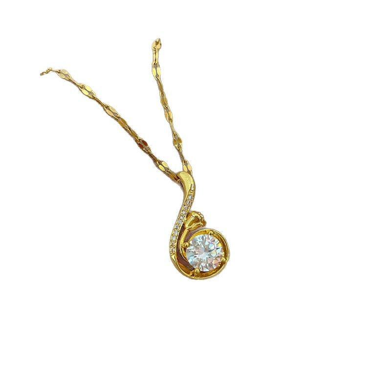 Collana con pendente a forma di colomba in stile cartone animato, in acciaio al titanio con intarsi di strass per donne e uomini, catena delicata per clavicola