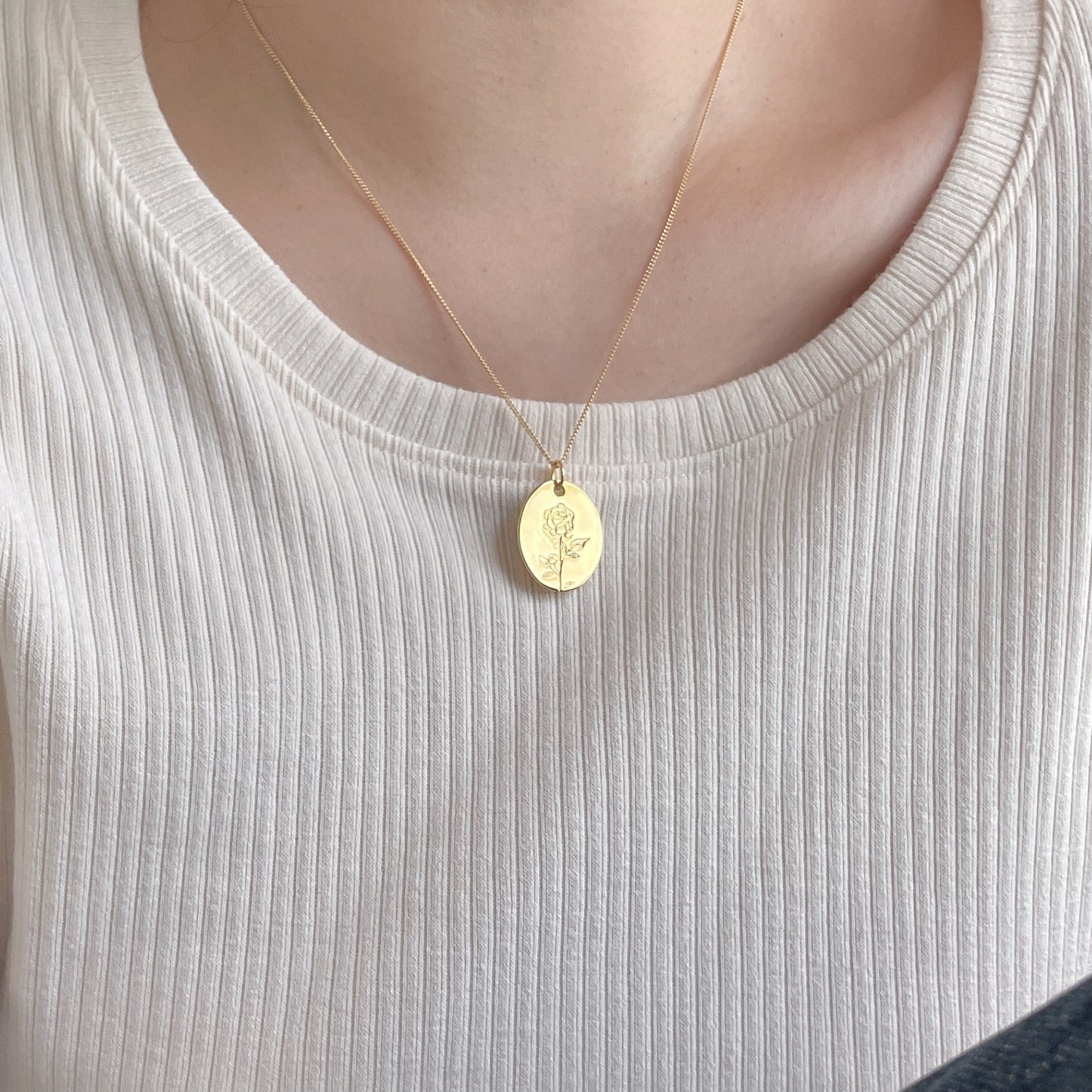 Minimalist Rose Flower Pendant Necklace in 925 Sterling Silver with Geometric Outline and Gold Plated Finish