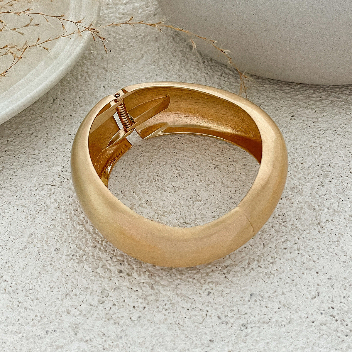 Luxury Minimalist Geometric Plated Zinc Alloy Wide Cuff Bracelet Set