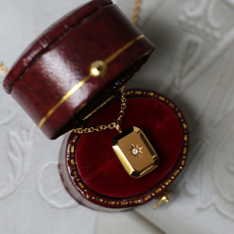 Minimalist Geometric Octagram Pendant Necklace in Titanium Steel with Gold Plating for Women