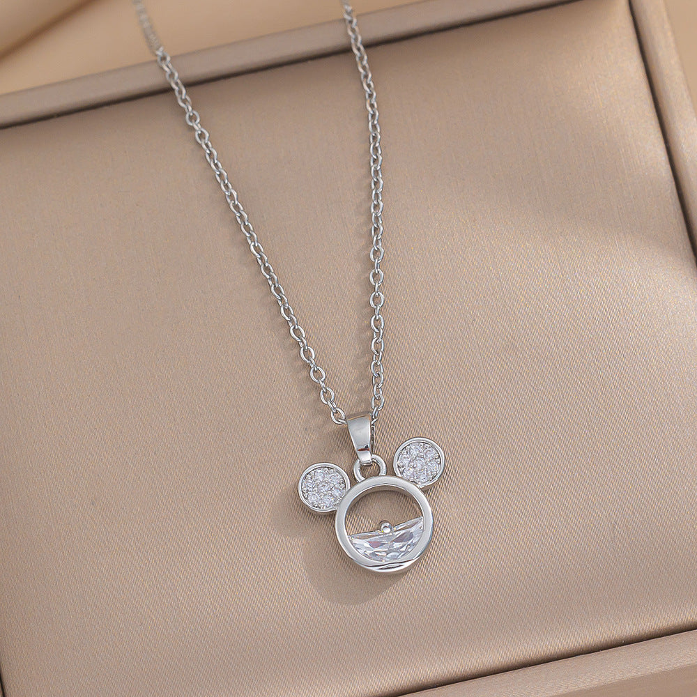 Collana con ciondolo in strass di Topolino stile cartone animato carino da donna in acciaio al titanio con finitura galvanizzata, catenina a maglia O, gioiello di moda stile medaglione