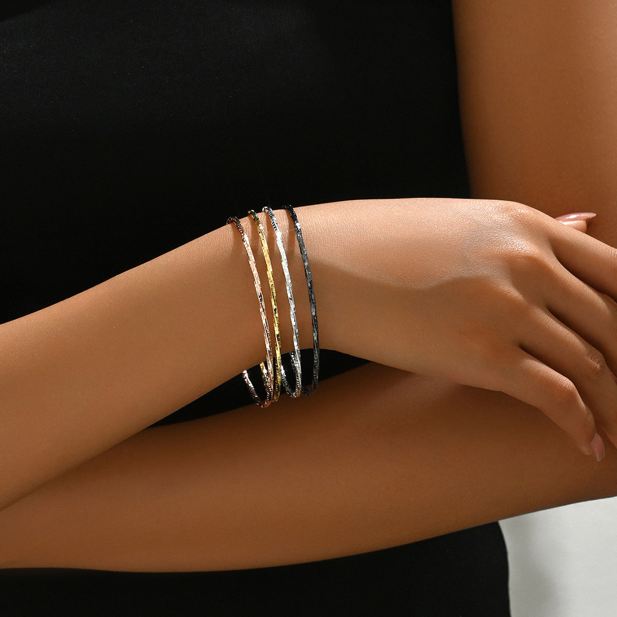 Pulsera de Brazalete Redondo Geométrico Multicapa de Aleación Chapada en Oro de 18K Estilo OL de Moda para Mujer