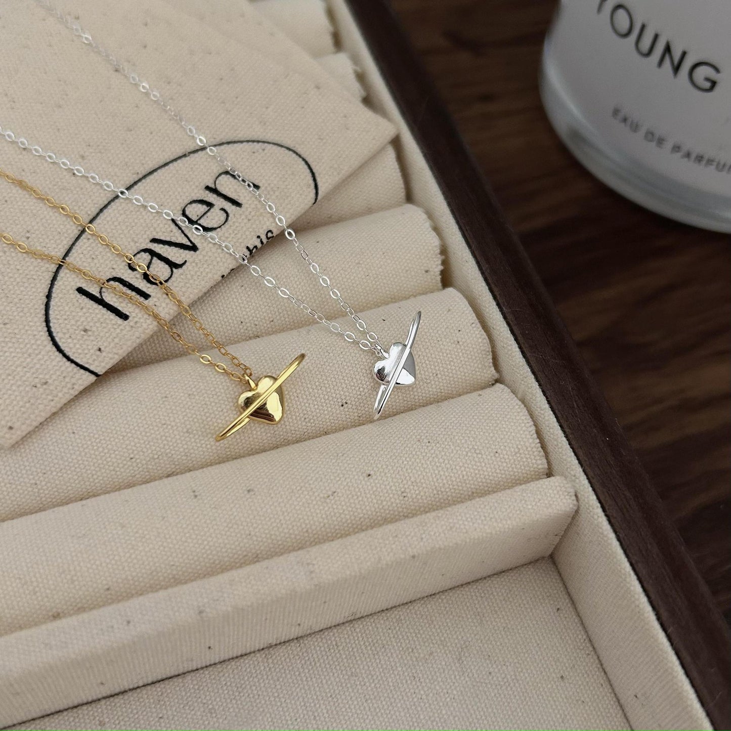 Minimalist Heart-Shaped 925 Sterling Silver Necklace with Gold Plating and Tulip Motif on Snake Chain