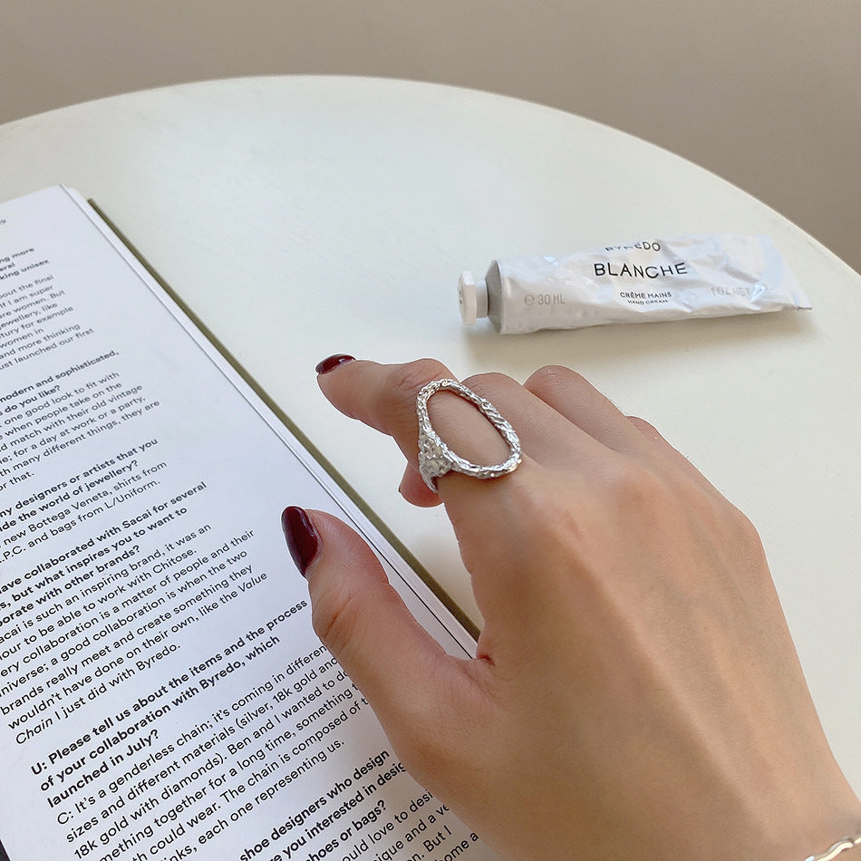 Anillo de plata de ley 925 con forma geométrica irregular y acabado chapado para mujer