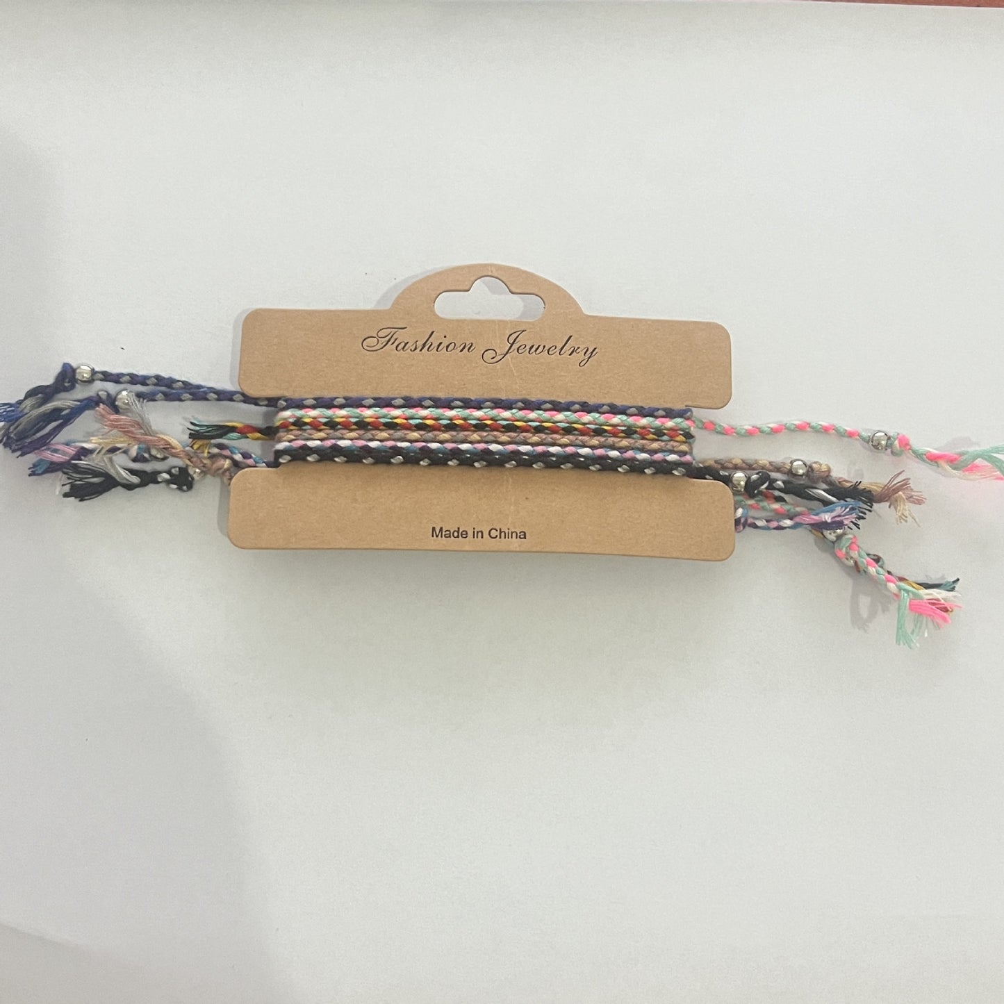 Braccialetto dell'Amicizia Bohemien in Tessuto Intrecciato Gradiente Arcobaleno Unisex Fatto a Mano con Cordino Intrecciato