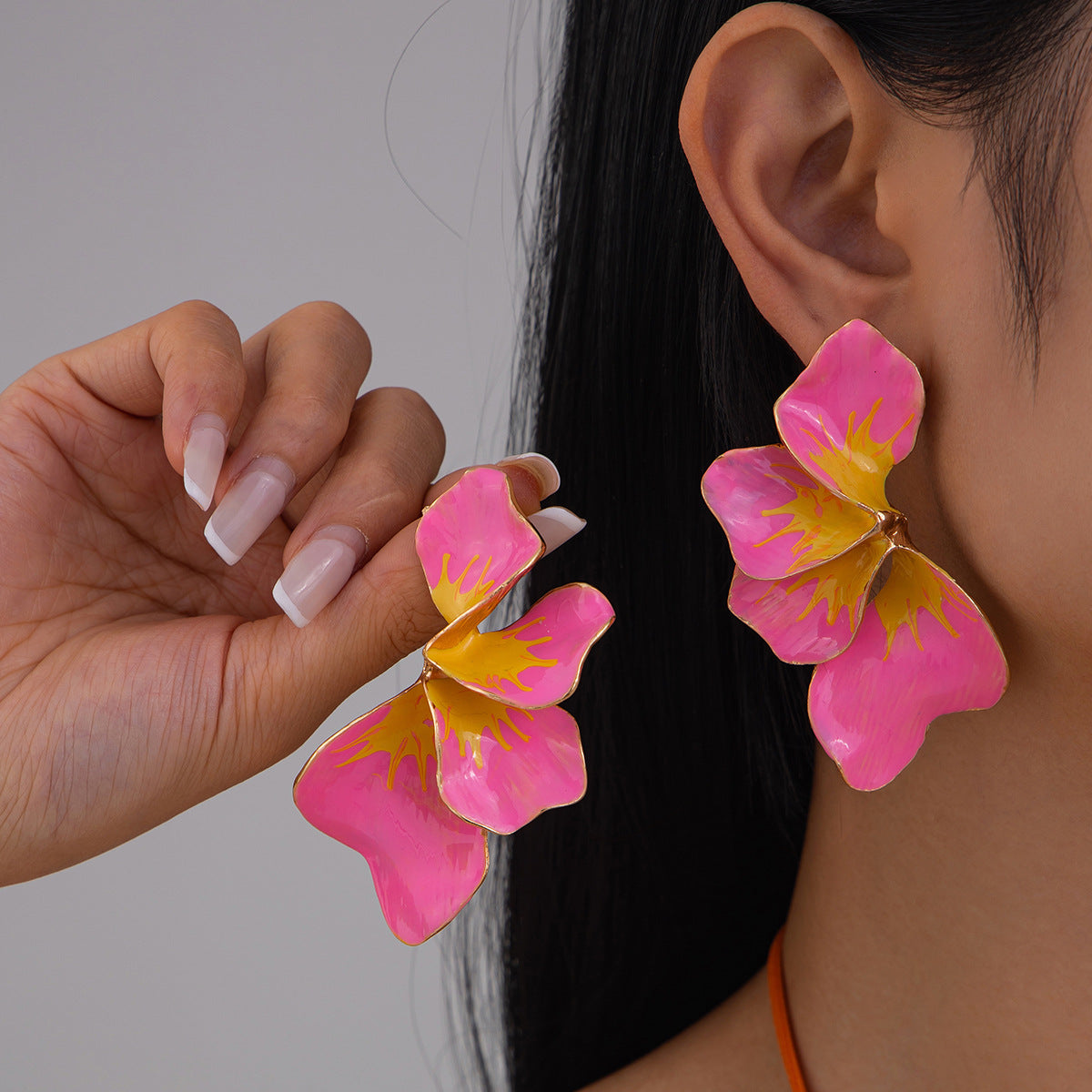 Sweet Gradient Floral Drip Oil Alloy Earrings