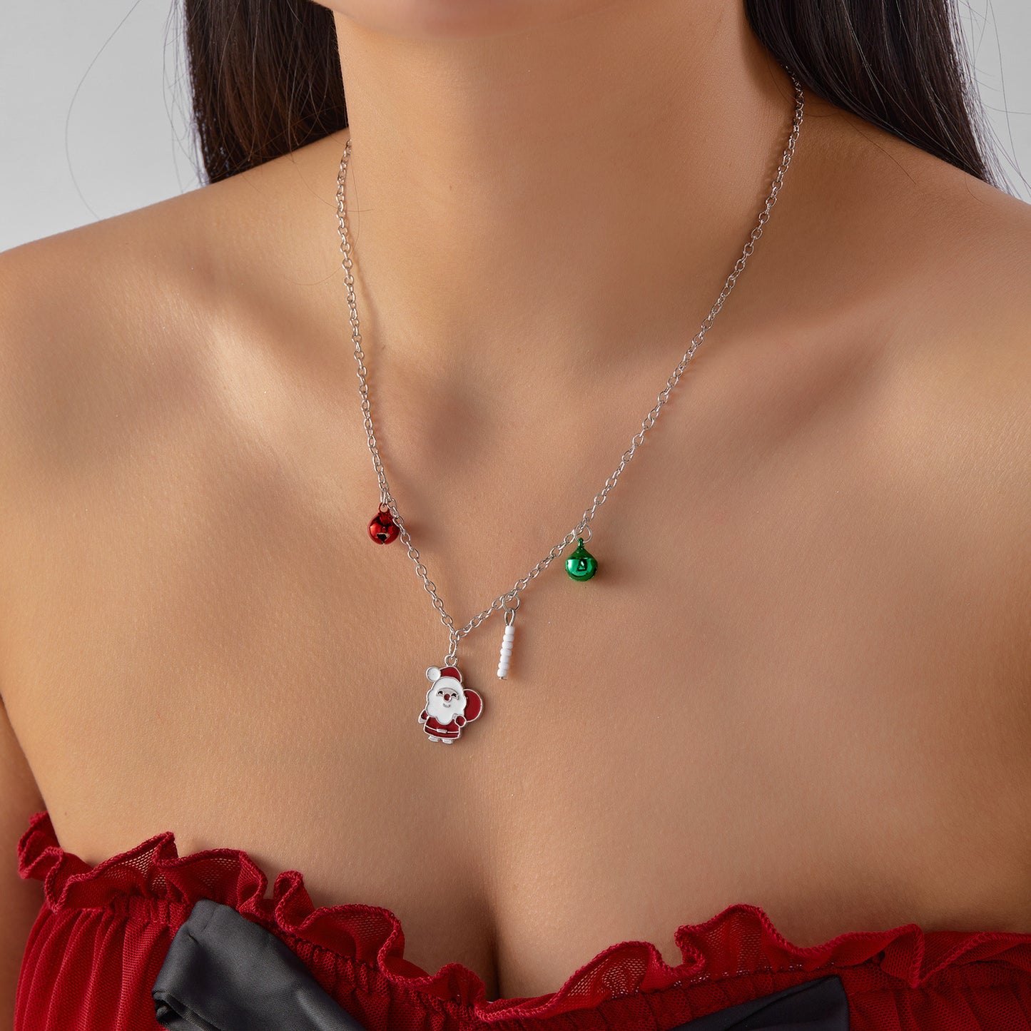 Fashionable Christmas Pendant Necklace for Women with Santa Elk Snowman Charms Zinc Alloy Electroplated Holiday Jewelry