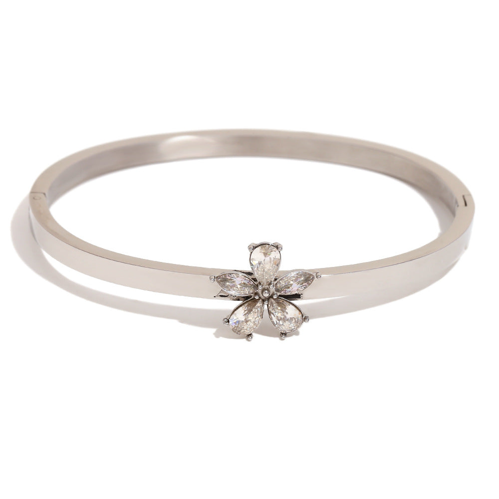 Elegant Business 18K Gold Plated Stainless Steel Floral Geometric Diamond Bangle for Women
