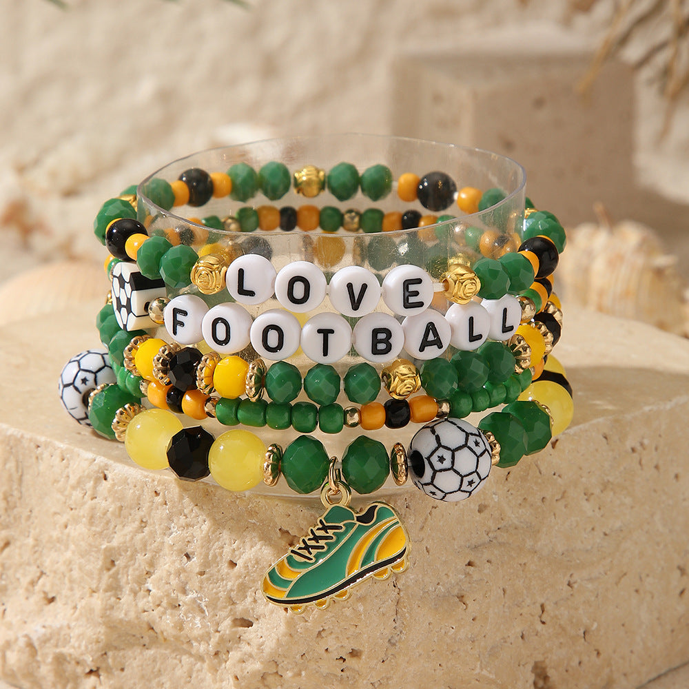 Set di braccialetti unisex geometrici con perline in vetro ed elementi a forma di scarpa da calcio