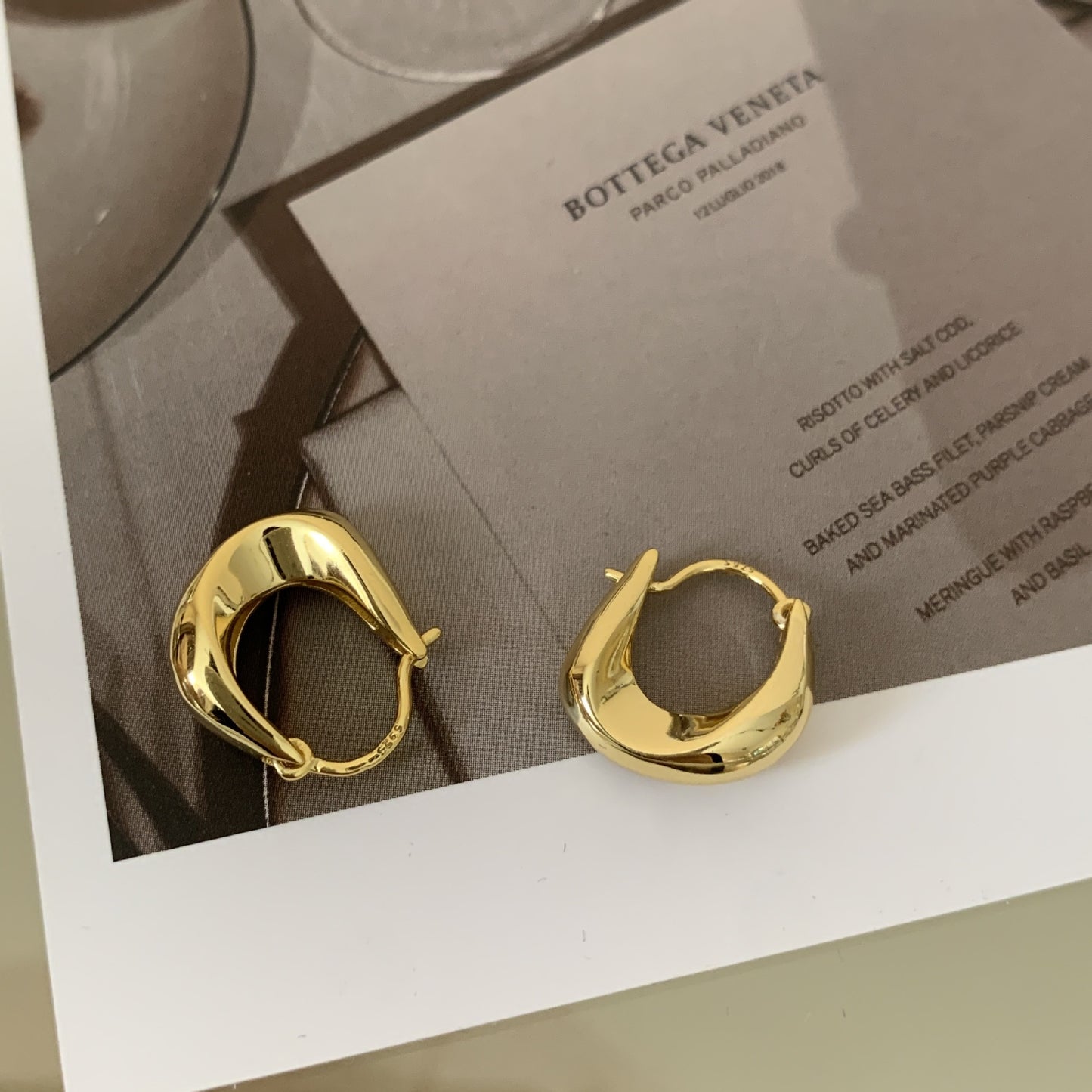 Minimalist Sweet Geometric Round Plated Brass Hoop Earrings for Women