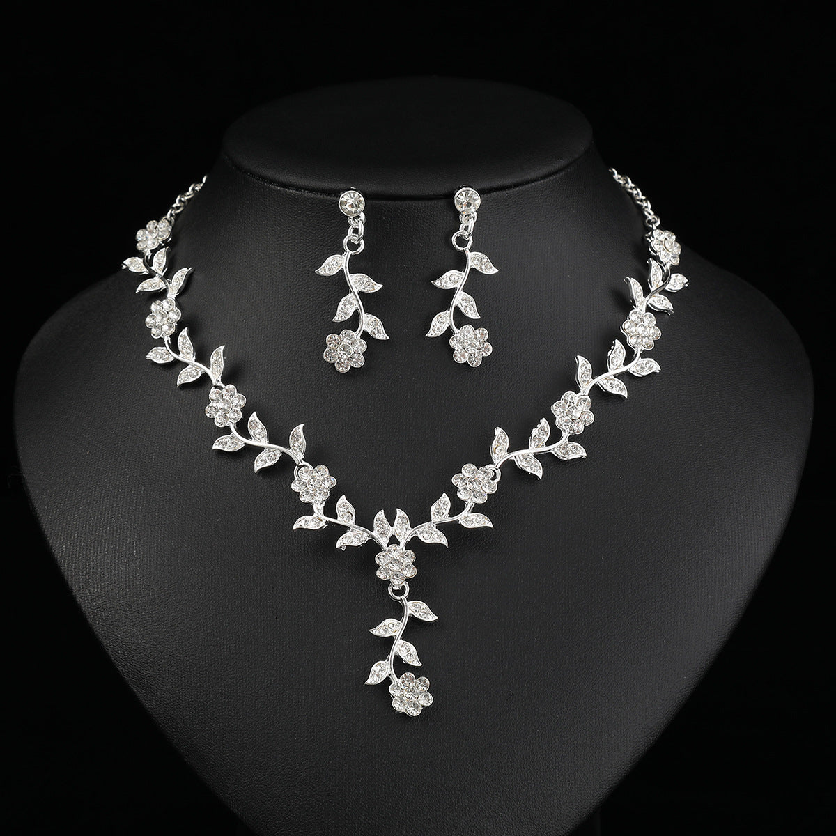 Vintage Retro Flower Shape Alloy Necklace and Earring Set with Colorful Rhinestone Inlay