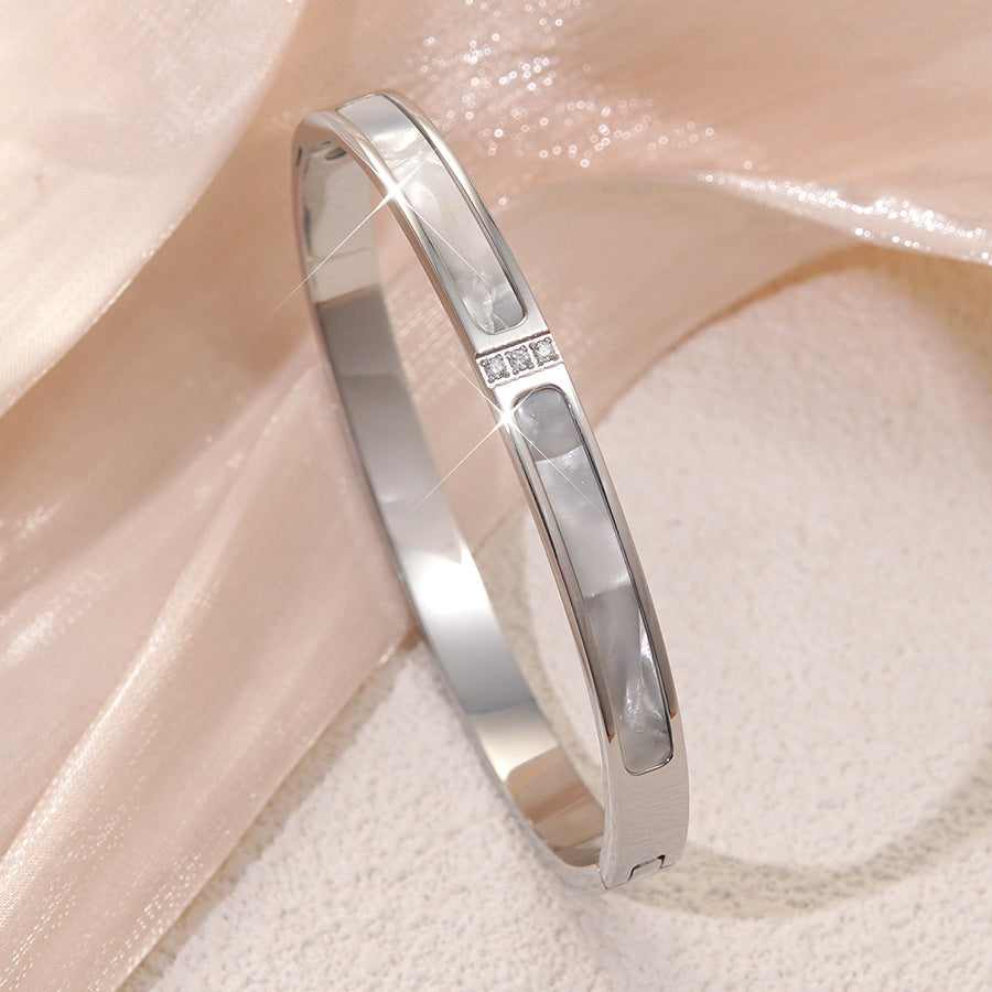 Bracciale Elegante Rotondo in Acciaio Inossidabile Lucido, Acciaio al Titanio, Gioiello di Moda Geometrico