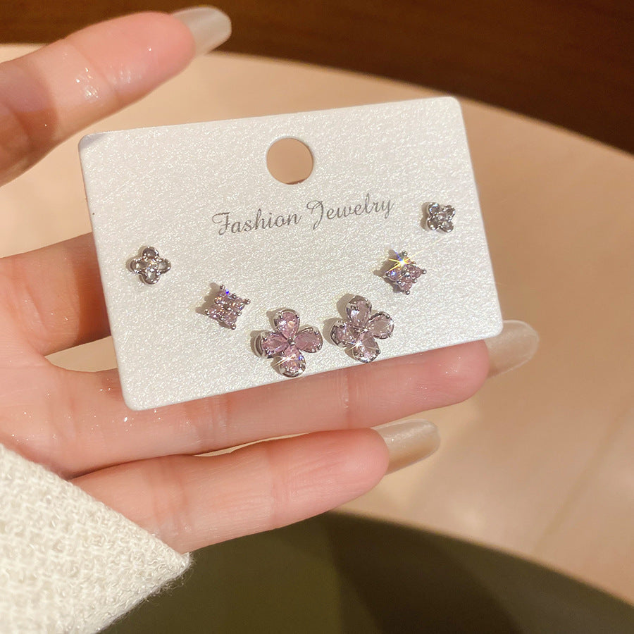 Set di Orecchini a Lobo Eleganti Floreali con Zirconi per Donna in Rame Placcato Oro con Perni in Acciaio Inossidabile, Accessorio di Moda Lusso Minimalista