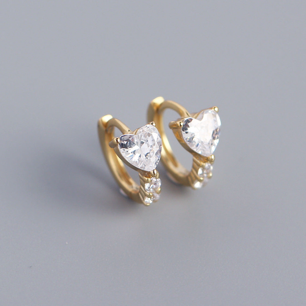 Sweet Minimalist Heart-Shaped S925 Sterling Silver Stud Earrings with Cubic Zirconia Inlay