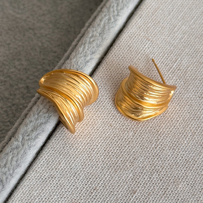 Minimalist Geometric C-Shaped Metal Stud Earrings with Silver-Plated Finish for Women