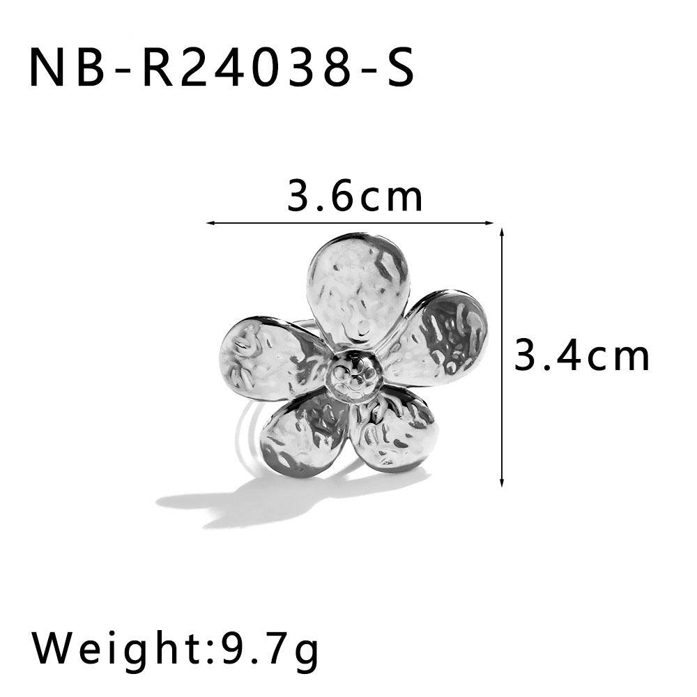 Set collana con pendente floreale stile Ins con catena in acciaio inossidabile e finitura placcata oro 18K da donna