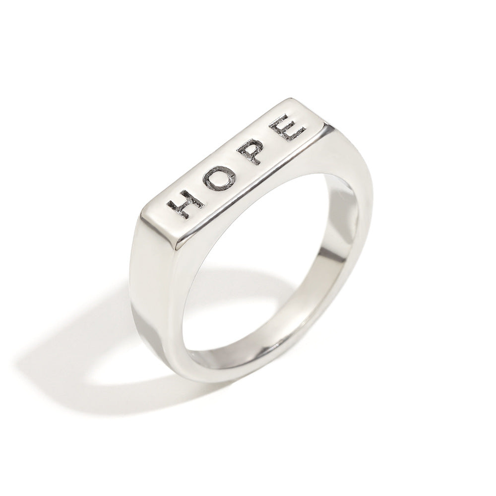 Anello da donna minimalista in acciaio inossidabile a forma di lettera con placcatura in oro 18K