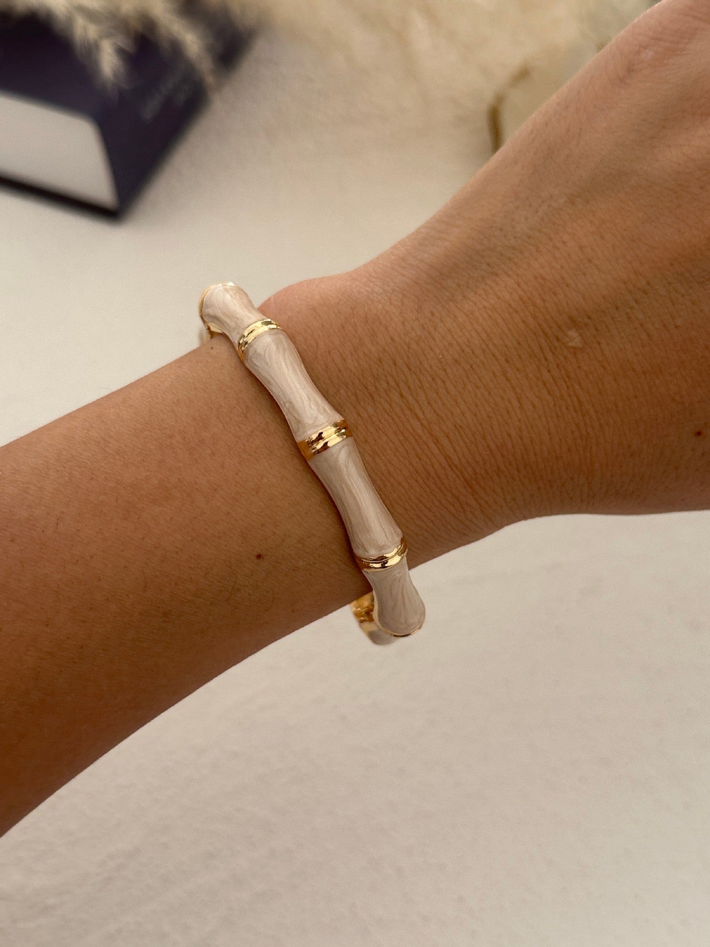 Bracciale a Polsino Aperto Ovale Rotondo Geometrico in Smalto ad Olio Gocciolante Colorato Minimalista Bohemien