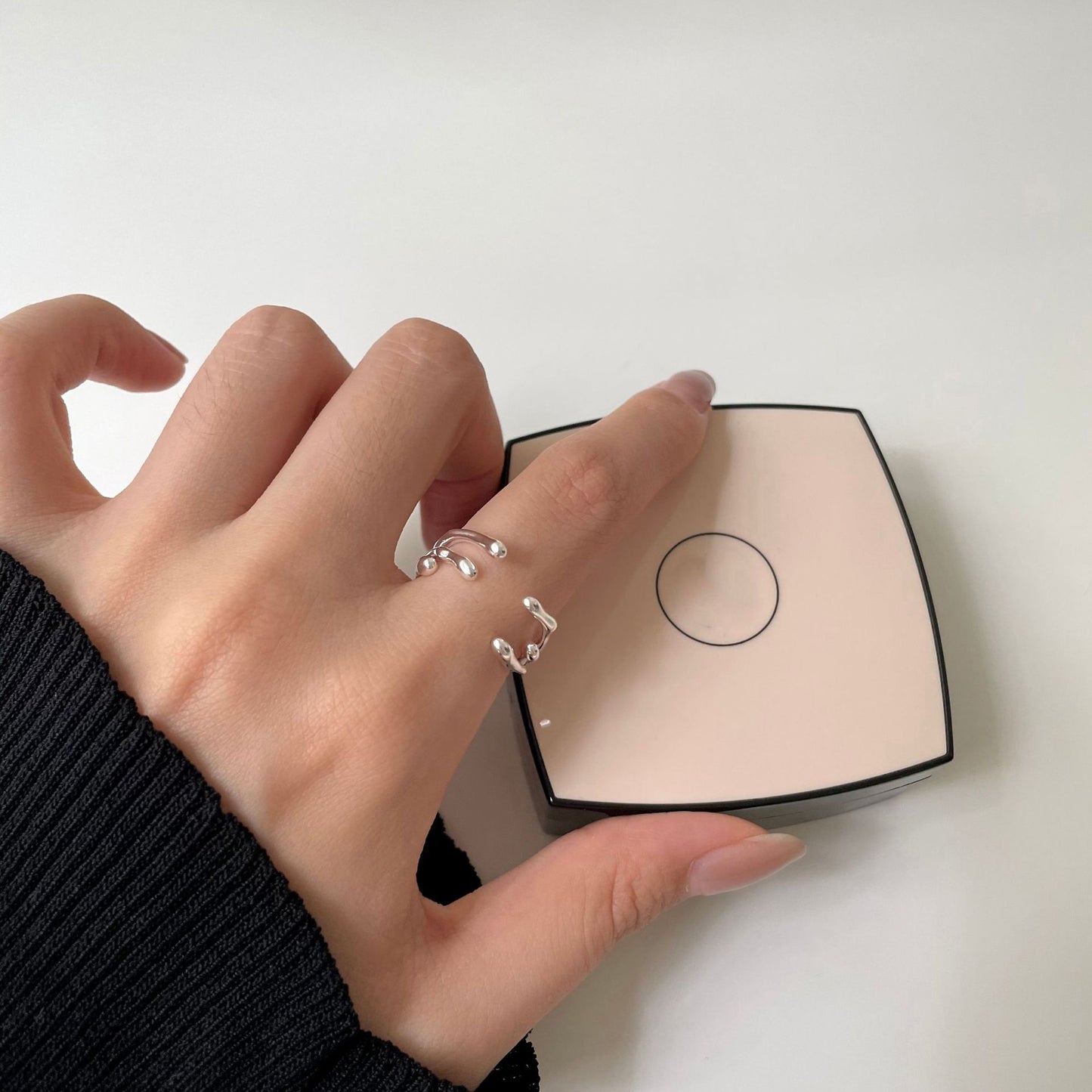 Anillo de plata floral asimétrico minimalista para mujer, de plata de ley 925, joyería hecha a mano