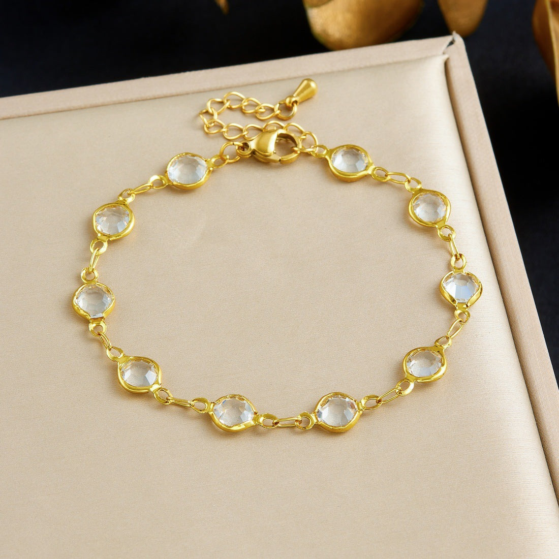 Minimalist Gold Plated Stainless Steel Round Crystal Rhinestone Jewelry Set for Women