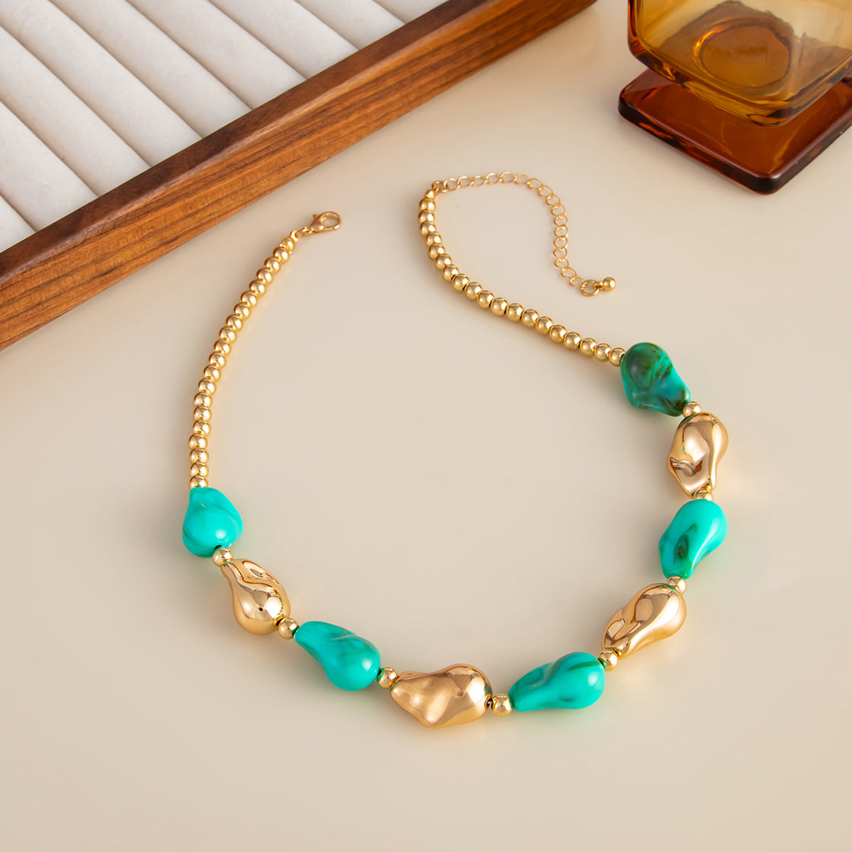 Sweet Vintage Geometric Oval Resin Necklace for Women