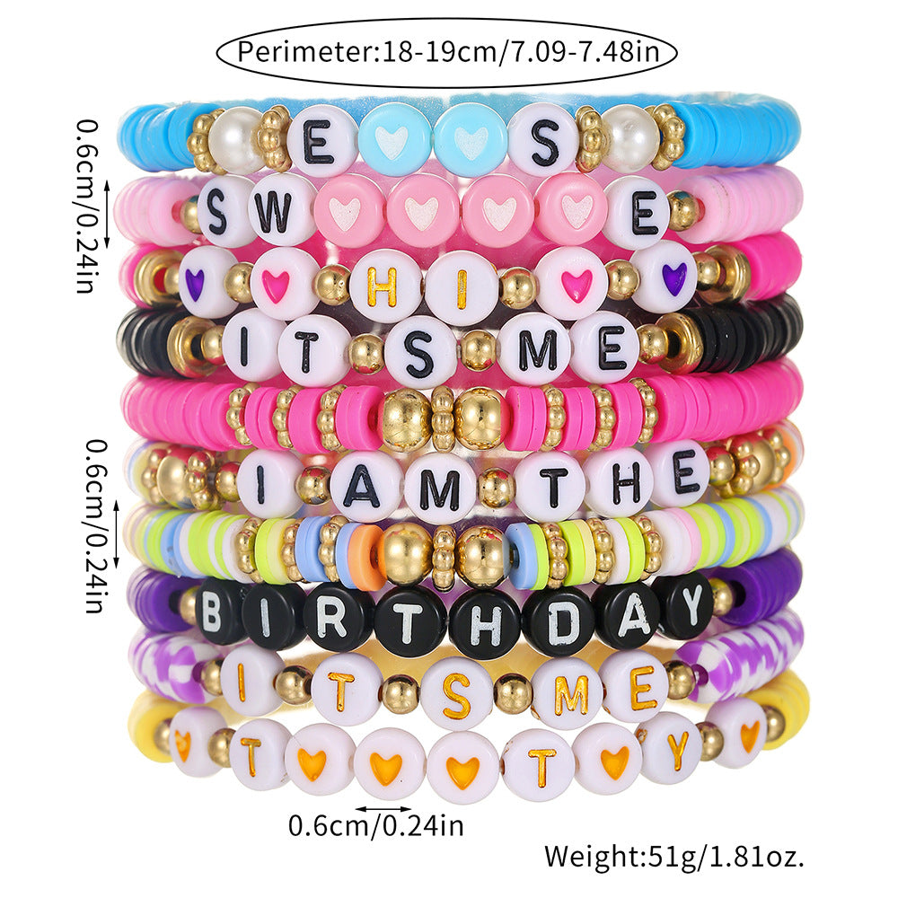 Set di Bracciali Bohemien con Perline Geometriche in Argilla Polimerica e Acrilico, con Ciondoli a Lettera Colorati, Ideali per Vacanze al Mare e Souvenir di Viaggio