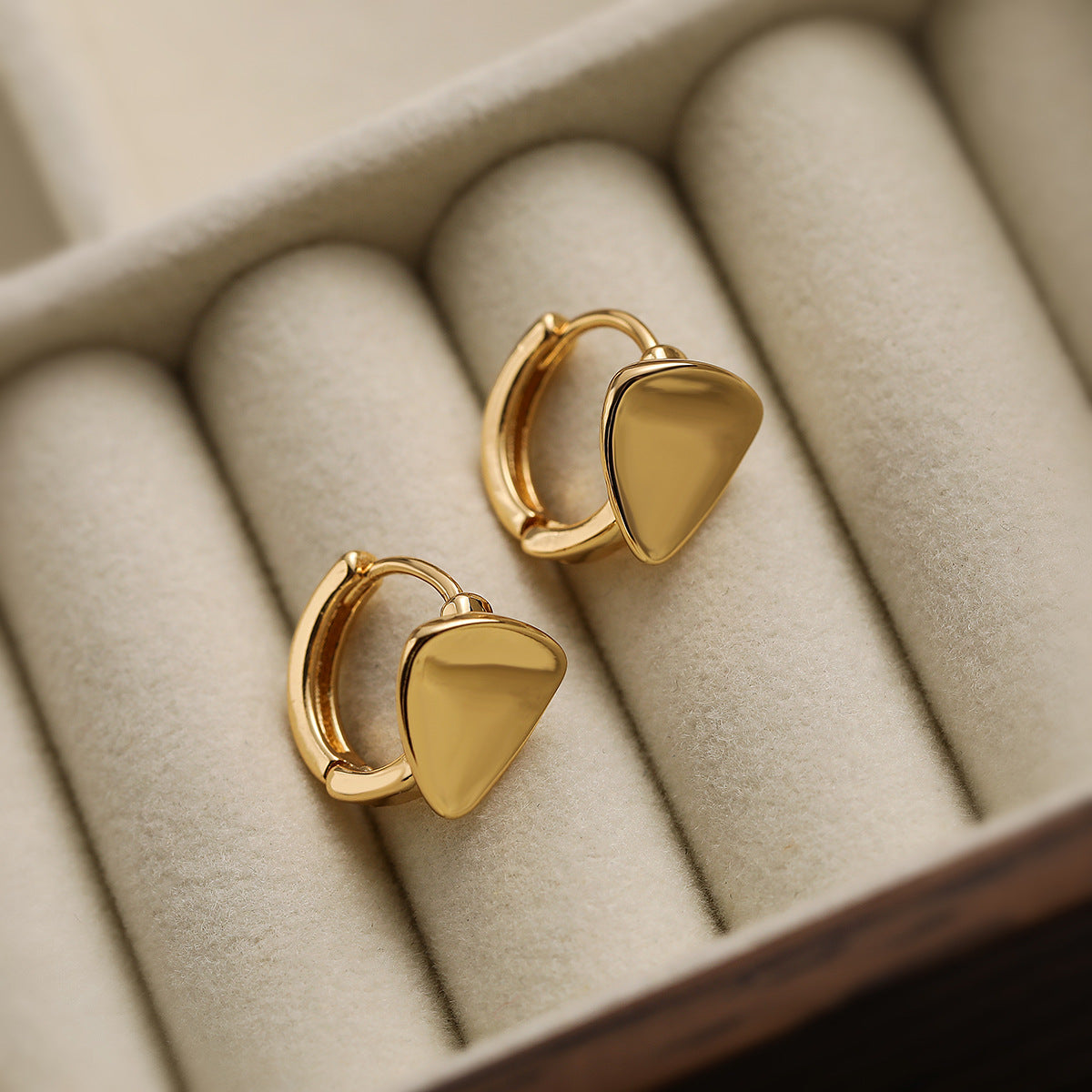 Minimalist Geometric Mini Hoop Earrings for Women Made of Brass with Real Gold Plating Irregular Shape Lightweight Luxury Style