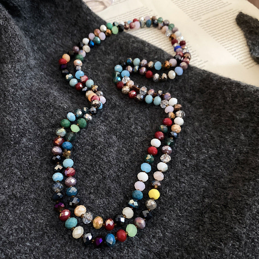 Collana da donna bohémien etnica geometrica con perline e dettagli in cristallo
