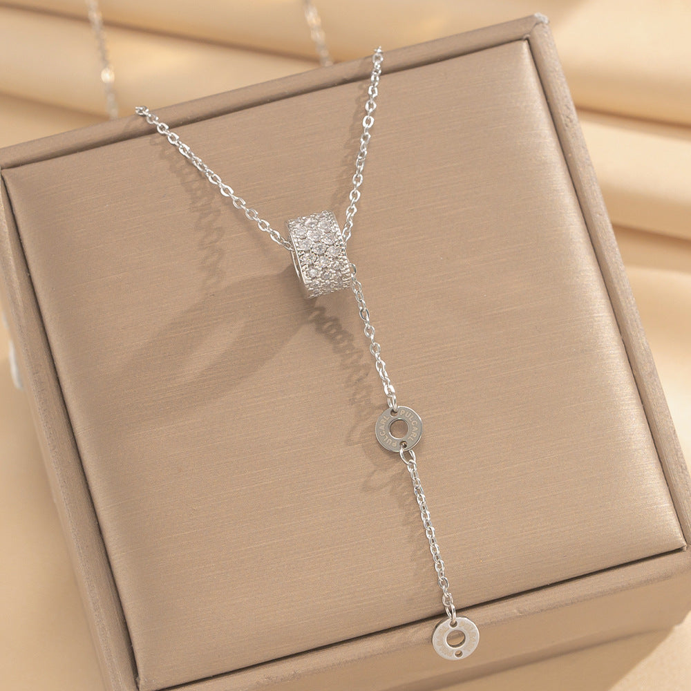 Minimalist Luxury Geometric Letter Titanium Steel Necklace with 18K Gold Plated Copper and Zircon Pendant for Women