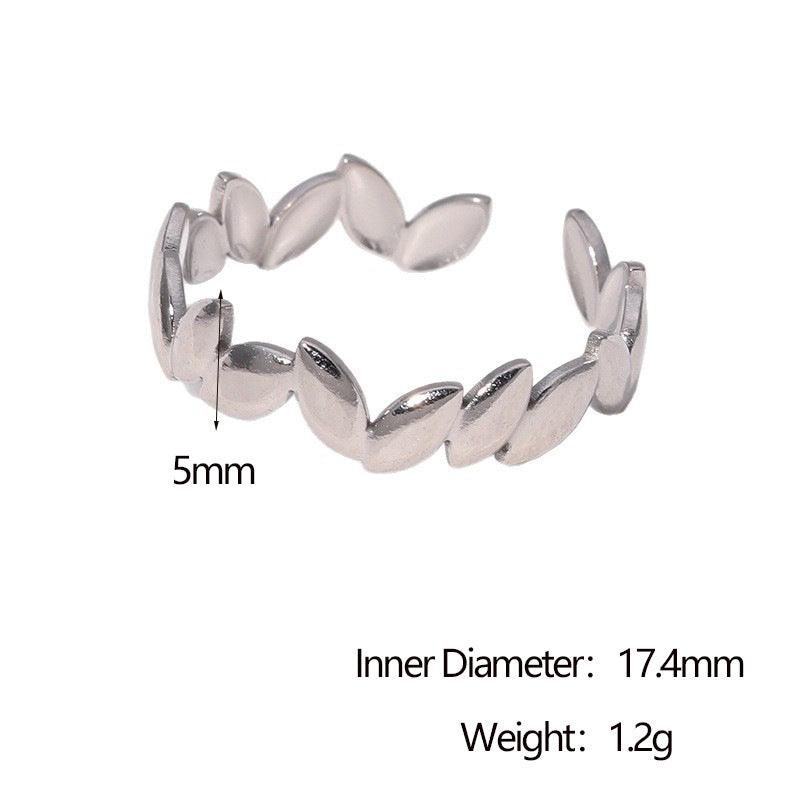 Minimalist 18K Gold Plated Stainless Steel Three-Leaf Clover Open Ring for Women