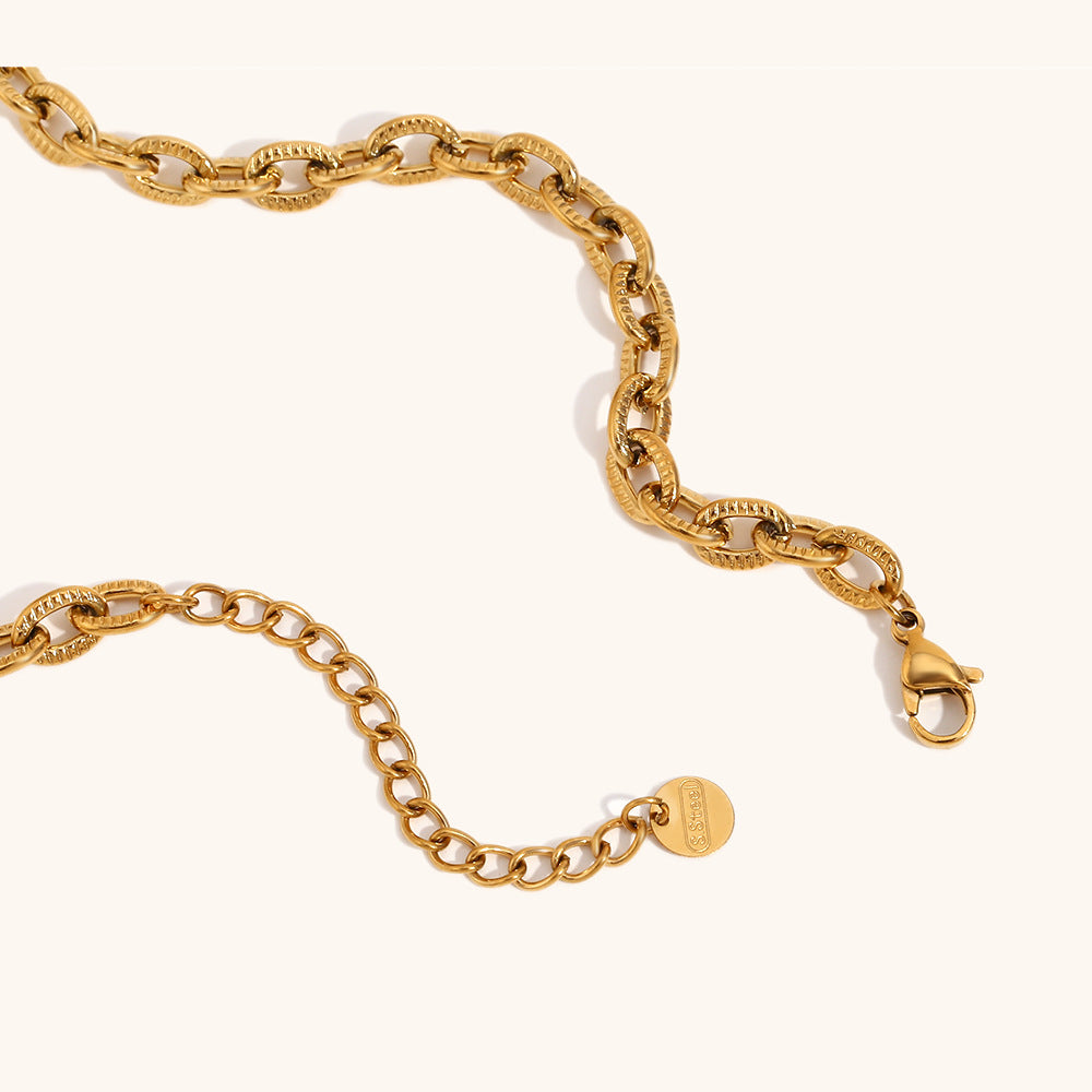 Collar con colgante de Papá Noel de Navidad a la moda para mujer con cadena de acero inoxidable y dije de campana de acero de titanio chapado en oro de 18 quilates