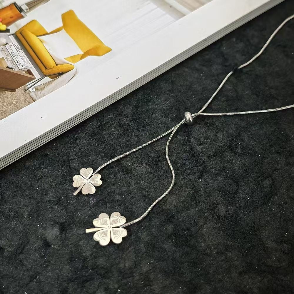 Minimalist Luxury Smooth Four-Leaf Clover Floral Titanium Steel Plated Necklace for Women