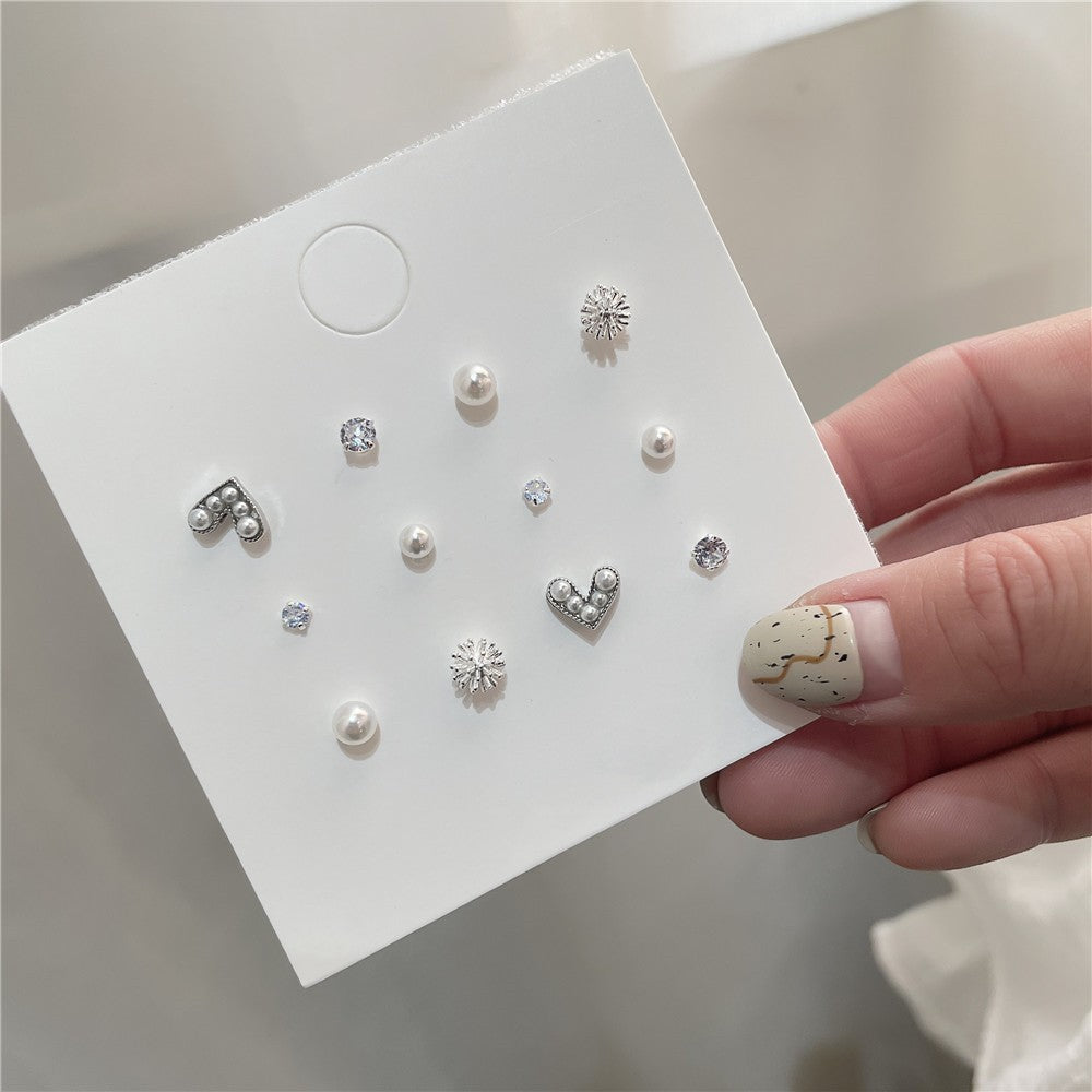 Sweet Heart Geometric Alloy Plated Stud Earrings for Women