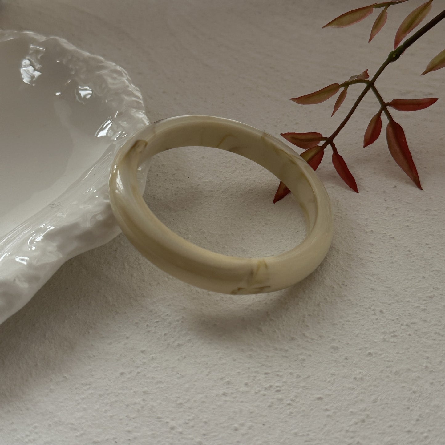 Vintage Fashion Resin Plated Bracelet for Women