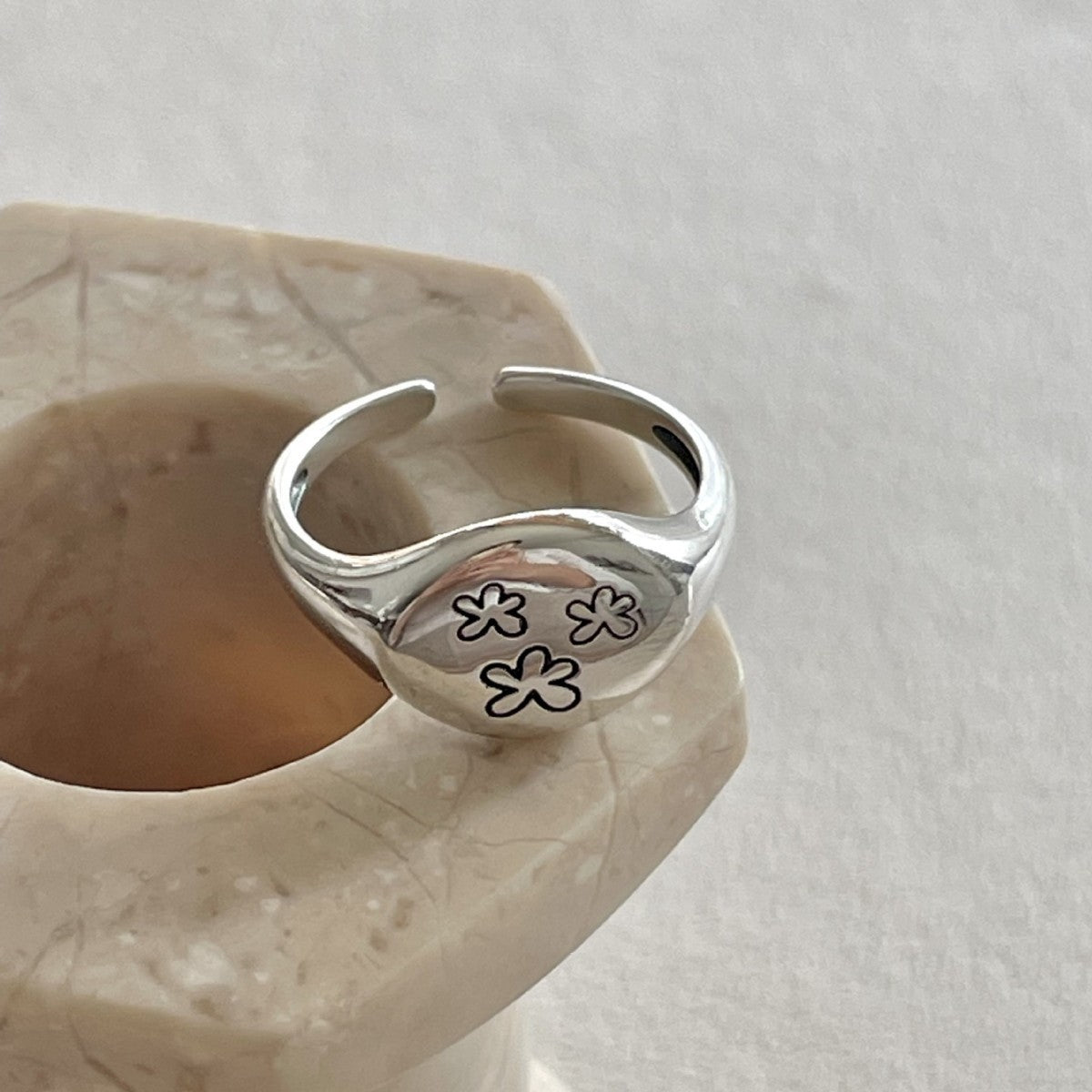 Anello floreale vintage in argento sterling 925 con finitura anticata da donna design ovale geometrico