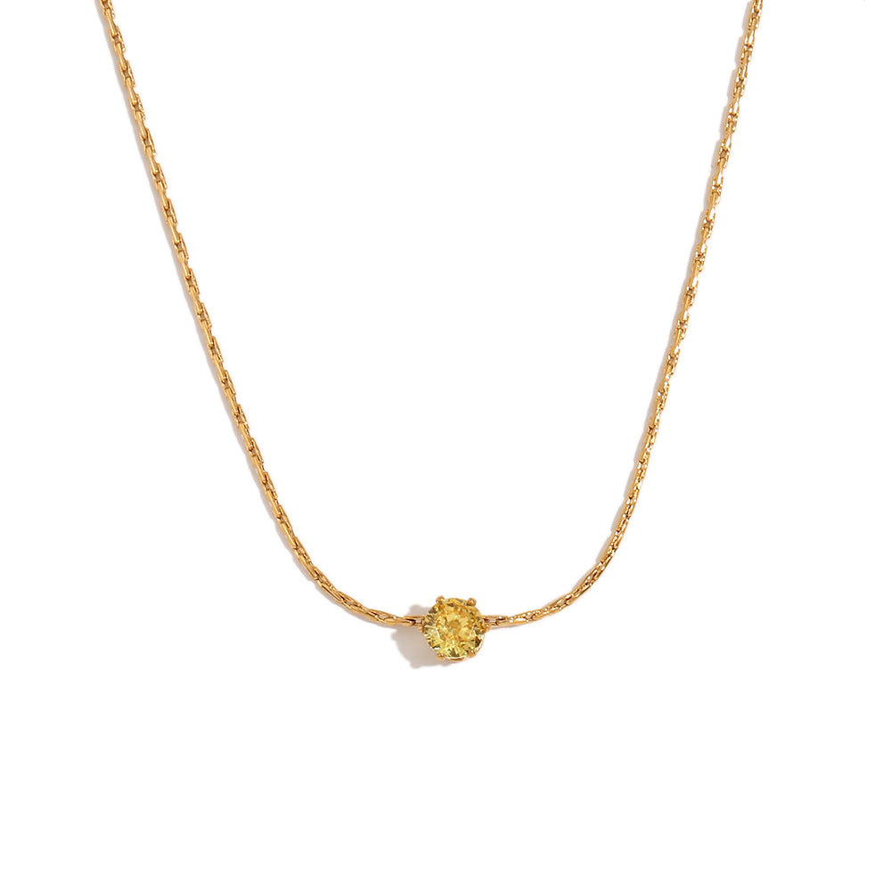 Collana con Pendente Geometrico Minimalista da Donna in Acciaio Inox con Placcatura in Oro 18K e Mini Zirconia su Catena Sottile Intrecciata