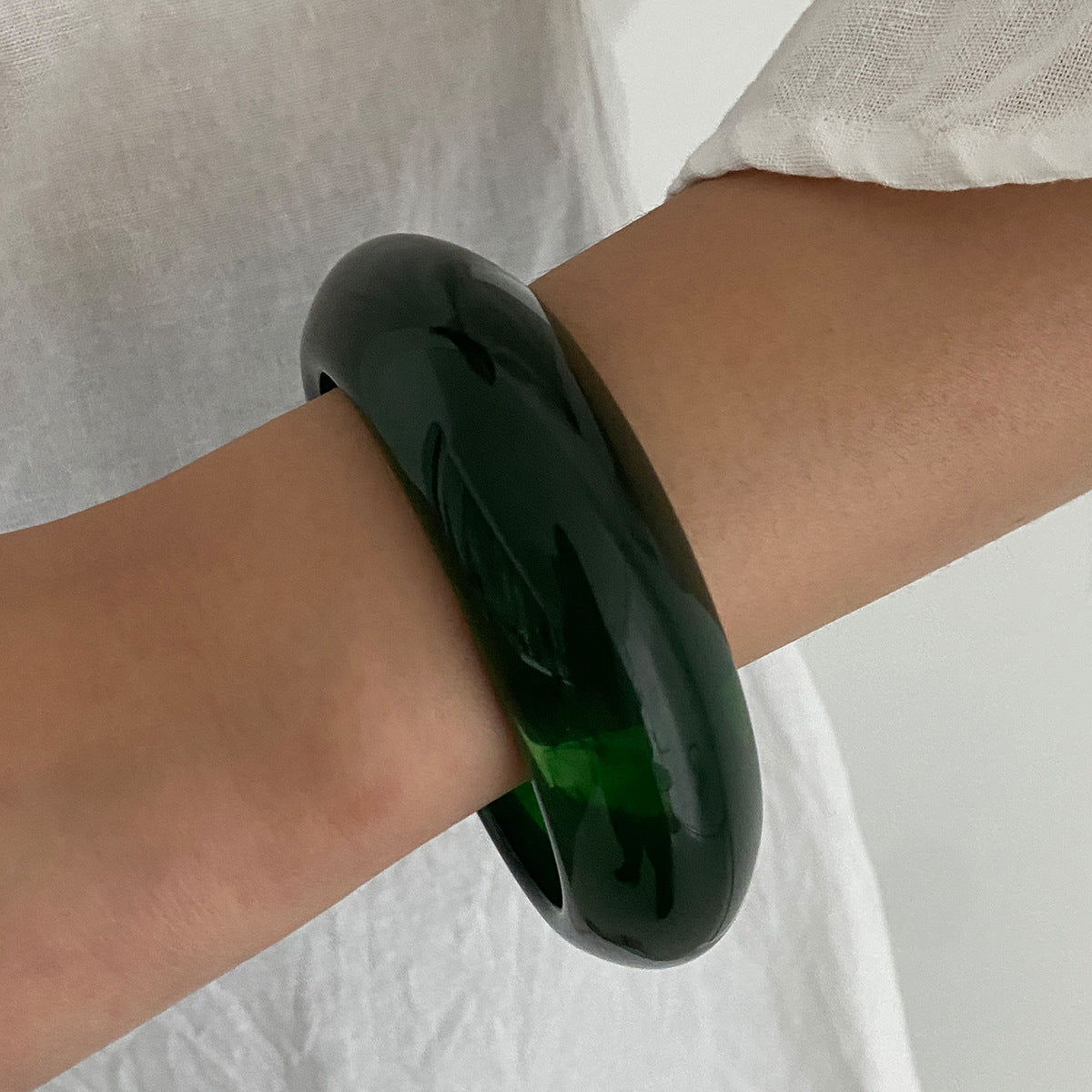 Minimalist Cold-Tone Alloy Open Bangle Bracelet for Women with Plated Finish and Translucent Ombre Effect