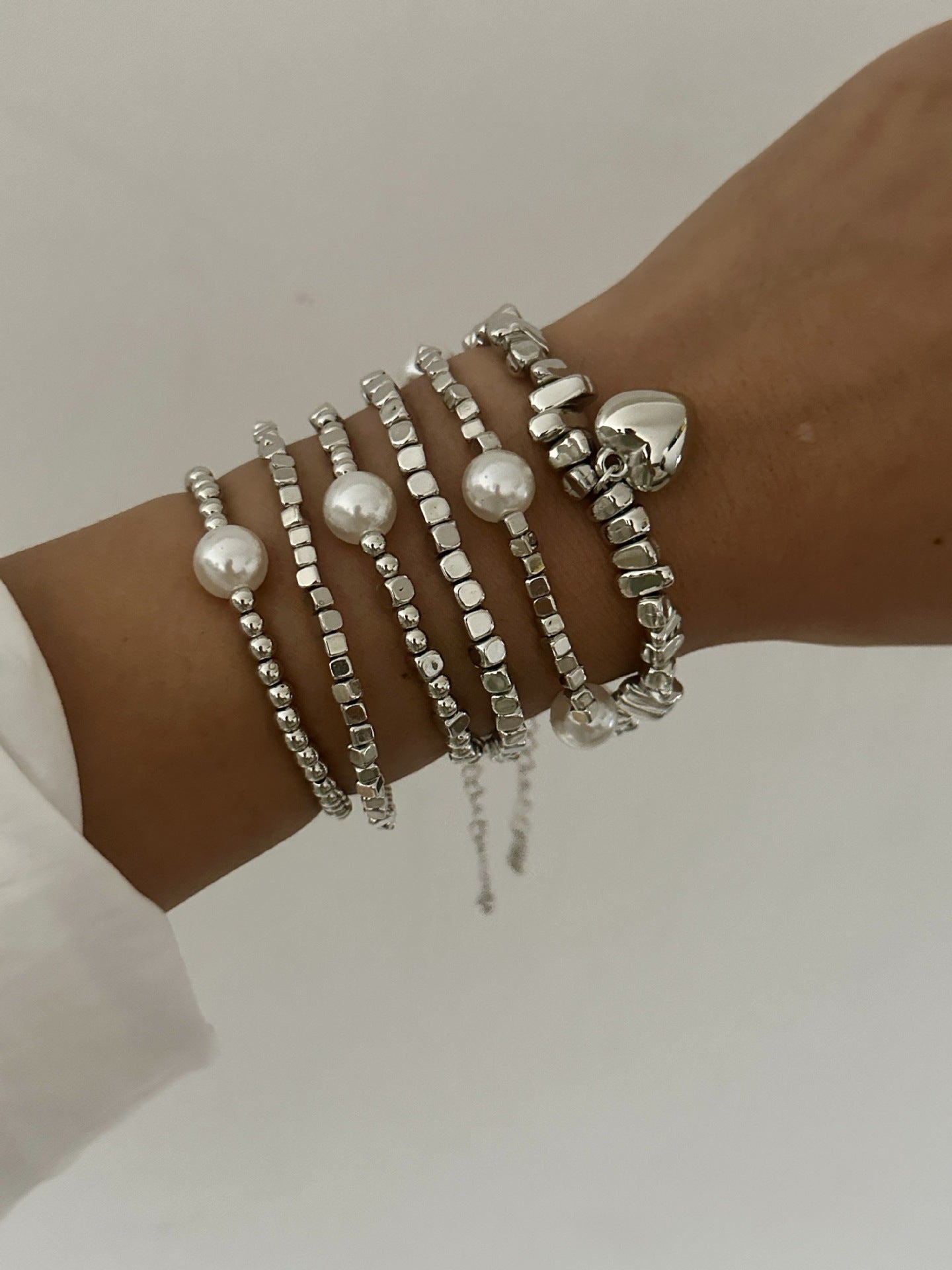 Sweet Streetwear Heart Geometric Acrylic Plated Bracelet with Pearl Inlay