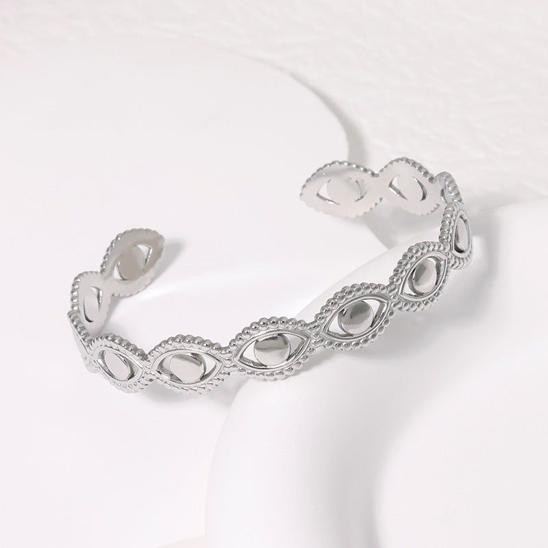 Brazalete de Acero de Titanio con Diseño Edgy Eye para Mujer, Brazalete Abierto de Acero Inoxidable con Recubrimiento PVD