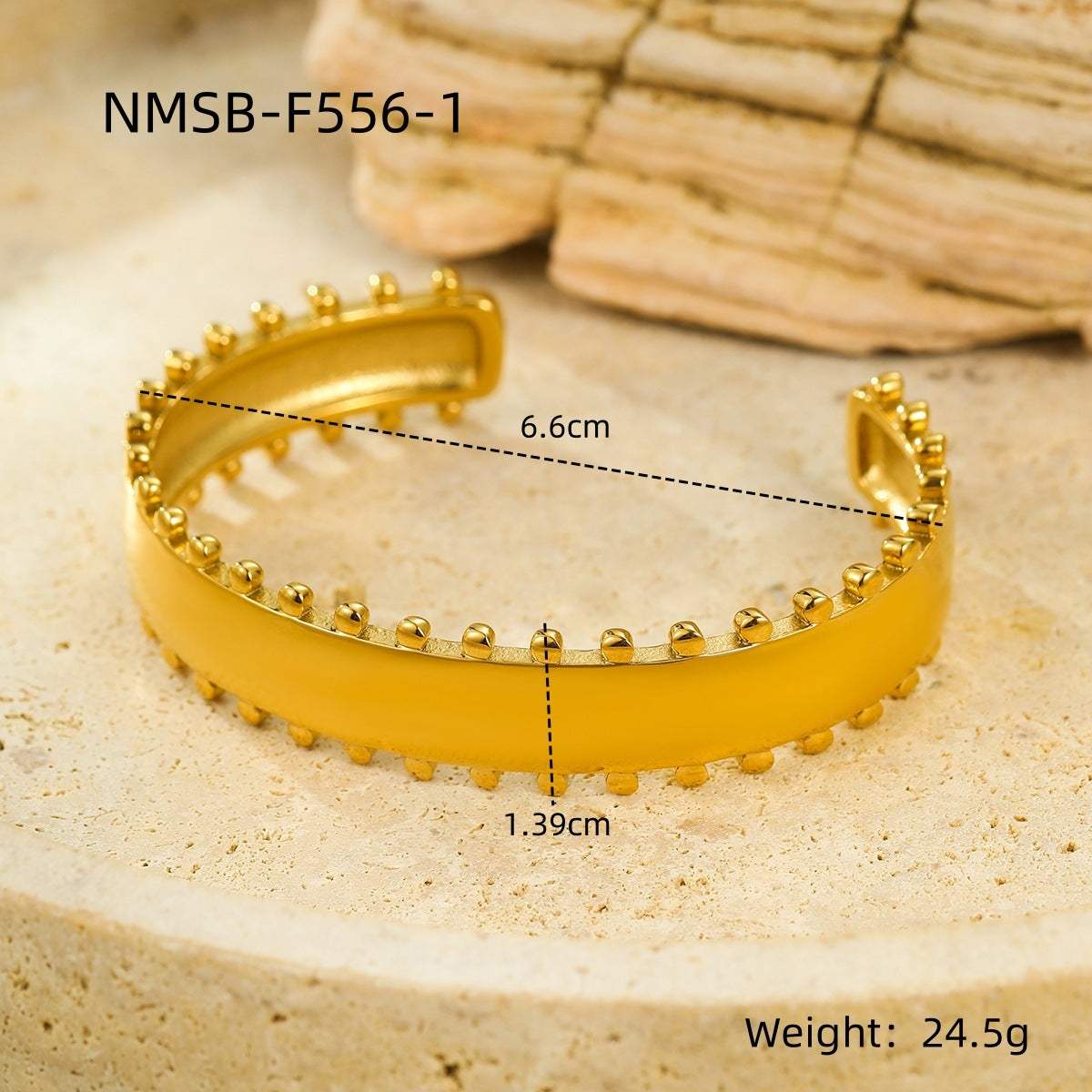 Set di bracciale e orecchini vintage in acciaio inossidabile con bordo perlato a C e placcatura in oro 18K